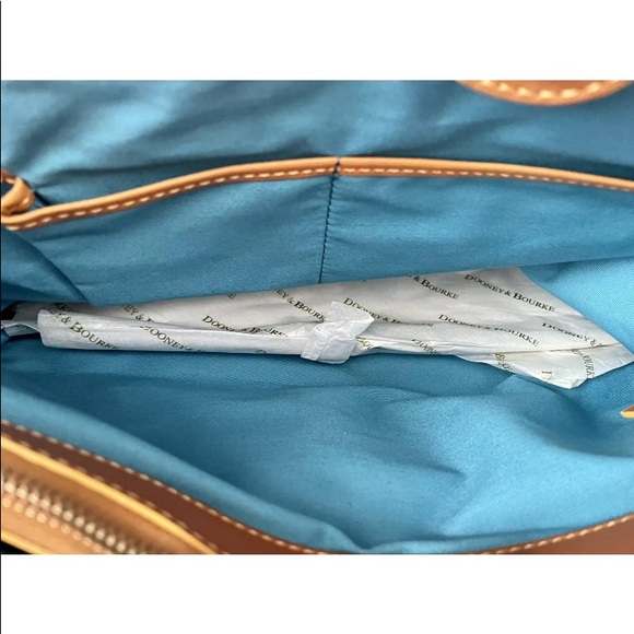 NWT Disney dooney and bourke sleeping beauty 60th anniversary tote - Picture 8 of 10